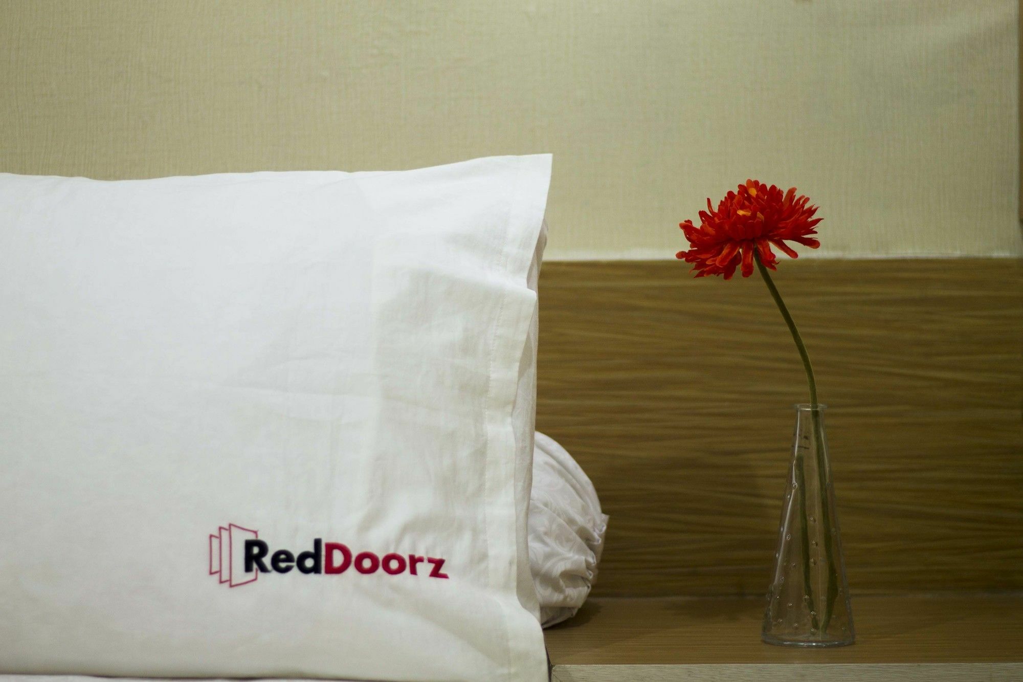 Reddoorz Plus @ Talaga Bodas Bandung Exterior photo